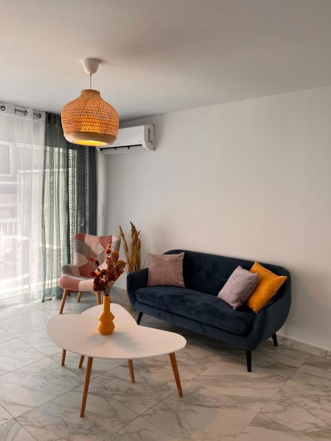 Casa De Tres Hermanos In The Heart Of Athene Buitenkant foto