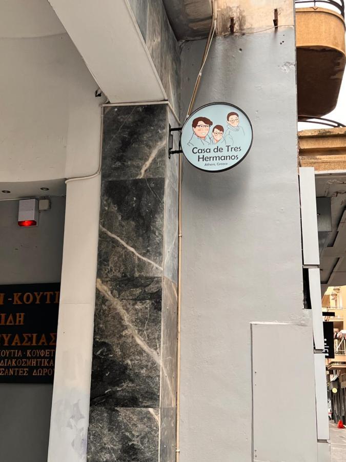 Casa De Tres Hermanos In The Heart Of Athene Buitenkant foto